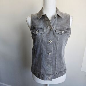 Two by Vince Camuto Gray Denim Vest light distressed womens size XS button front